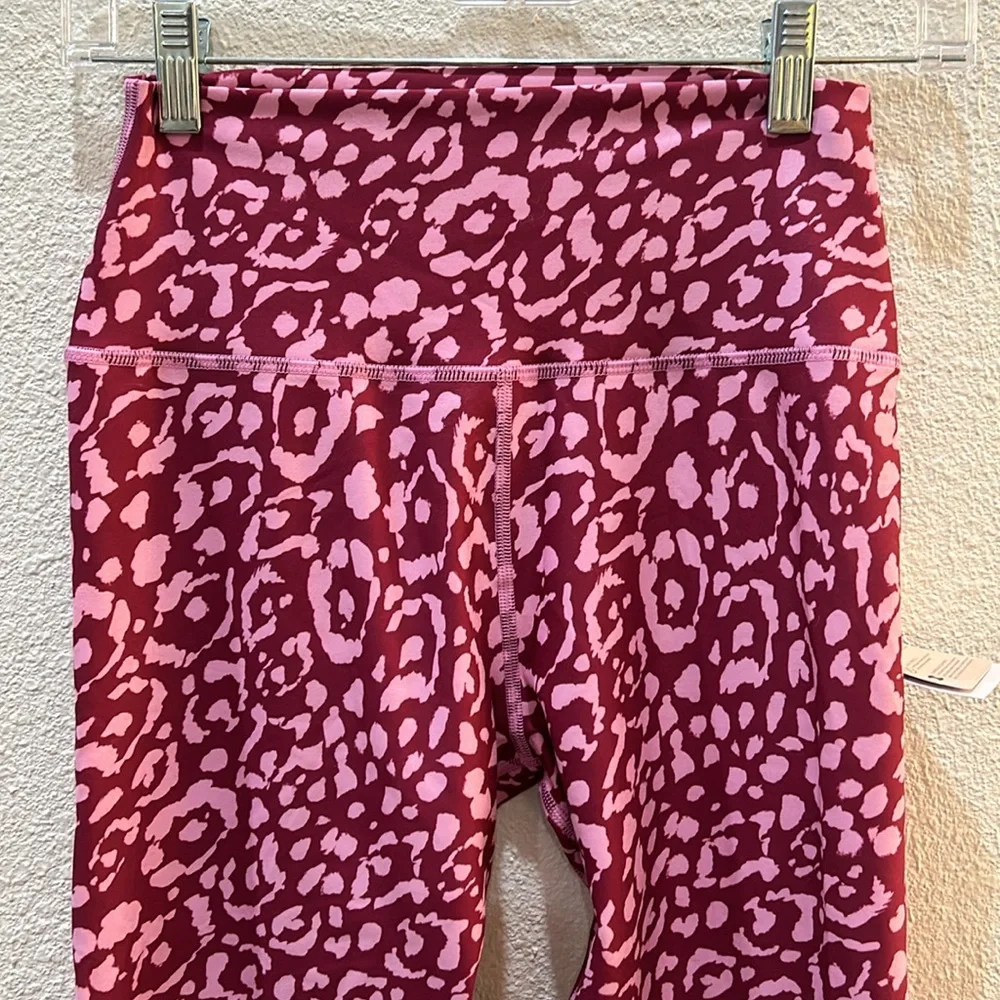 NWT Spiritual Gangster Intent Leggings size medium